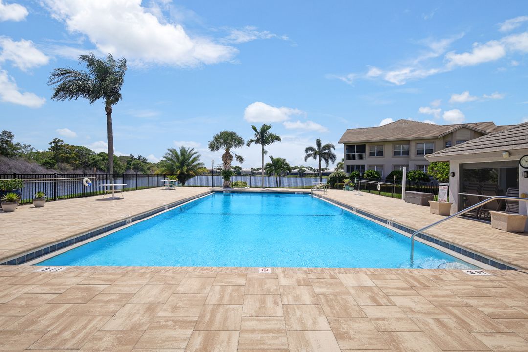 4051 Bayhead Dr #202, Bonita Springs, FL 34134