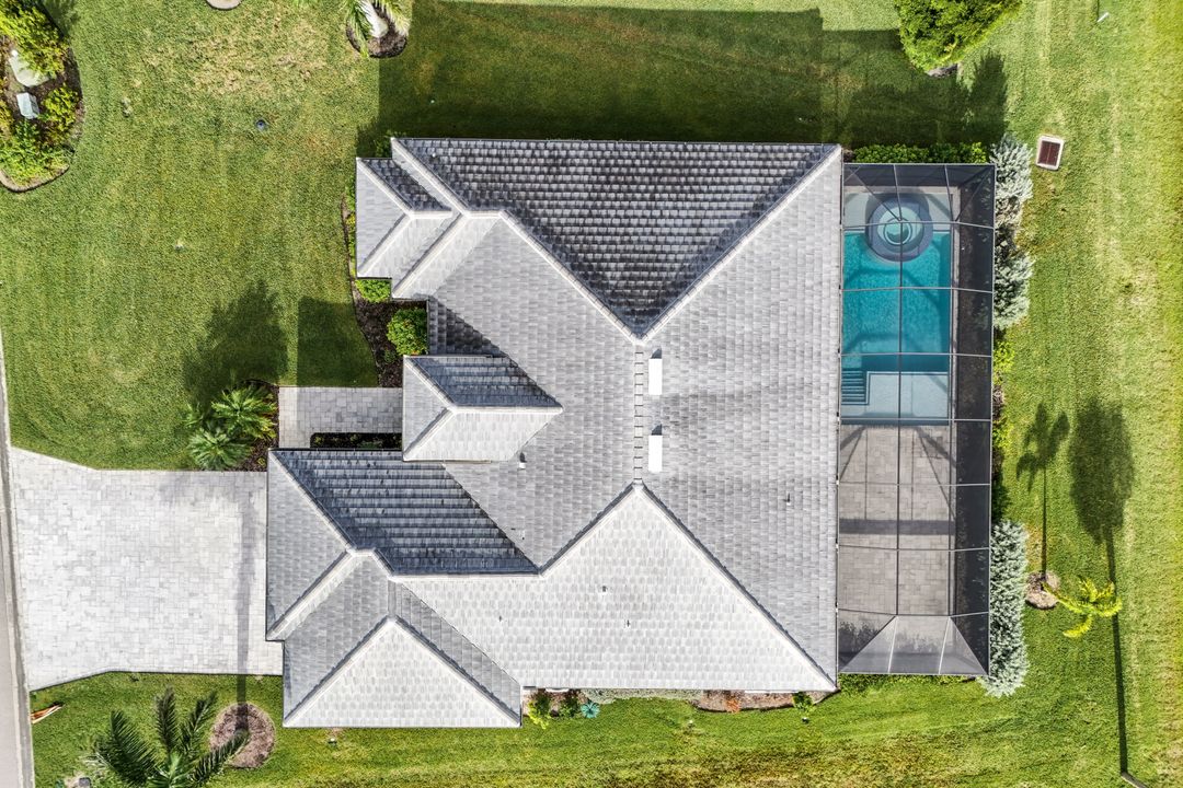 16808 Lady Diana Ct, Cape Coral, FL 33991