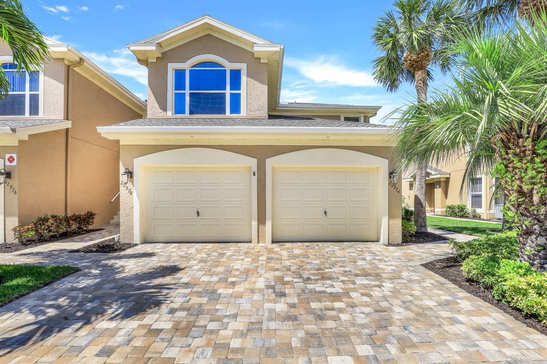 22974 Lone Oak Dr, Estero, FL 33928