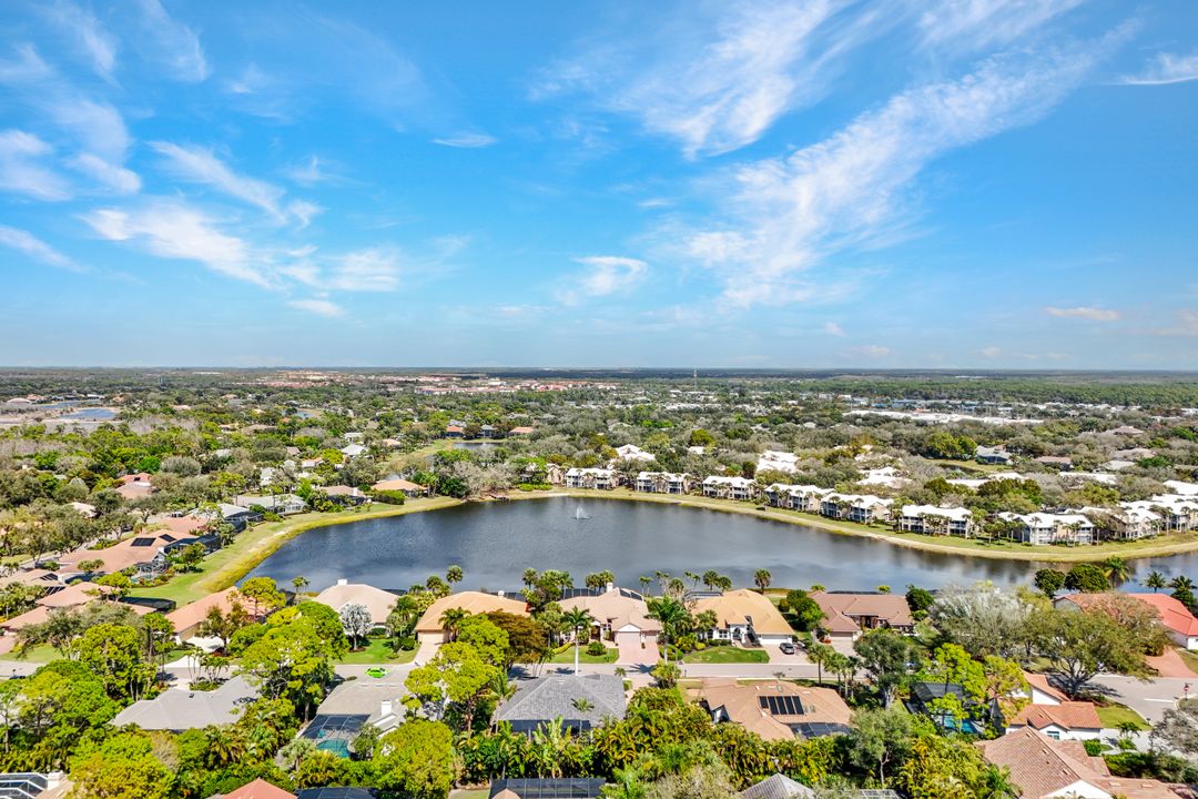 3750 Lakemont Dr, Bonita Springs, FL 34134