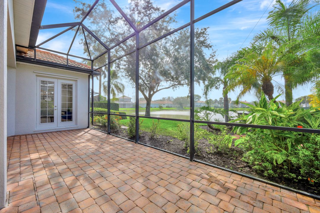 3376 Sandpiper Way, Naples, FL 34109