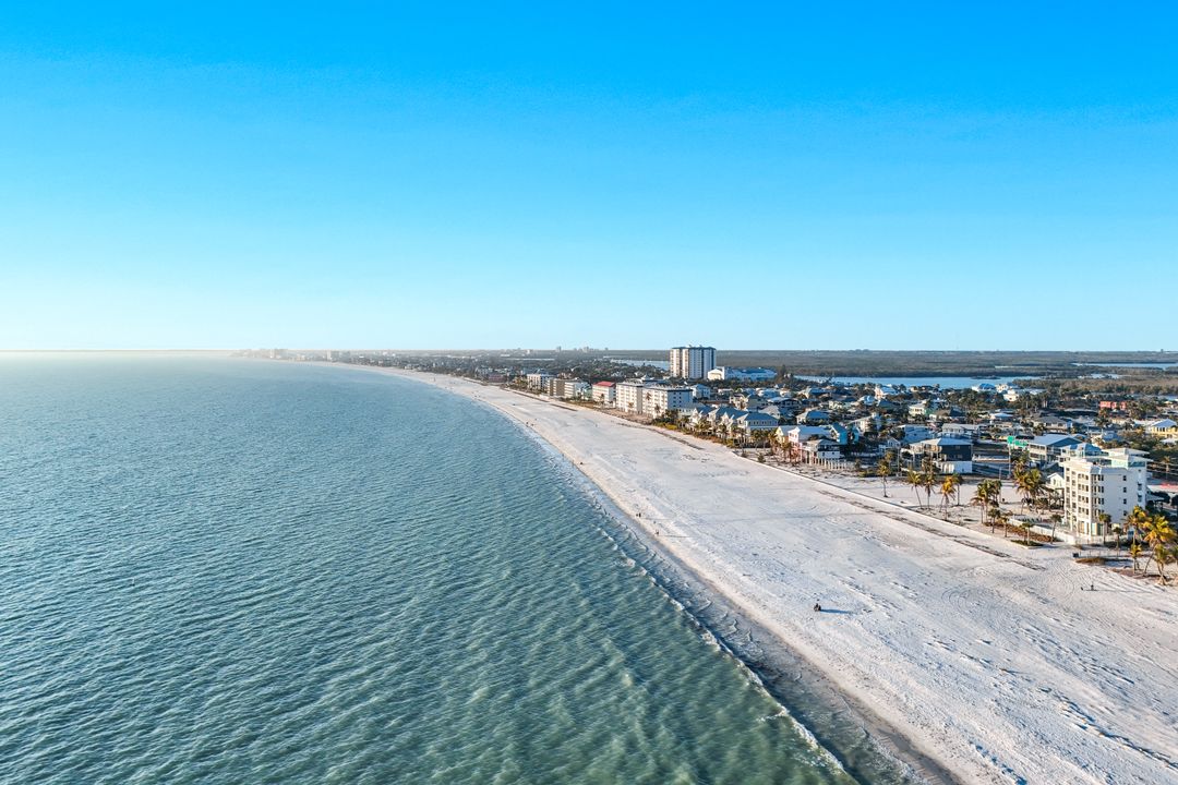 231 Sterling Ave, Fort Myers Beach, FL 33931