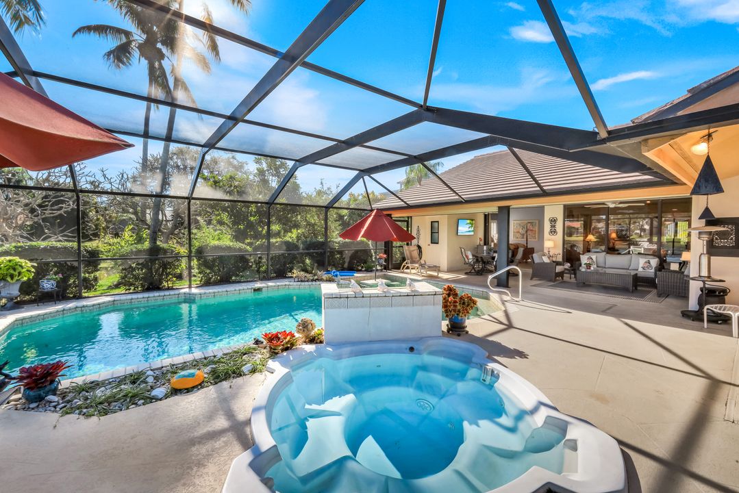 11510 Tanager Ct, Naples, FL 34119