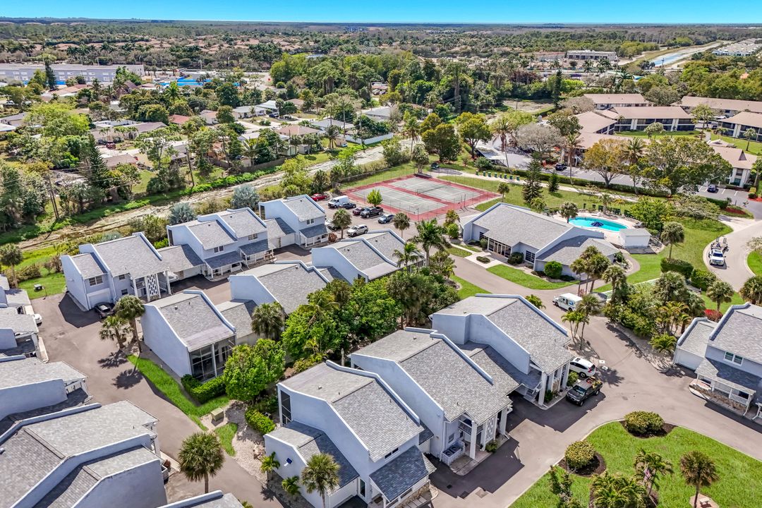 12 Watercolor Cir #12, Naples, FL 34113