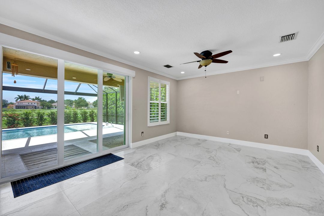 1764 Birdie Dr, Naples, FL 34120