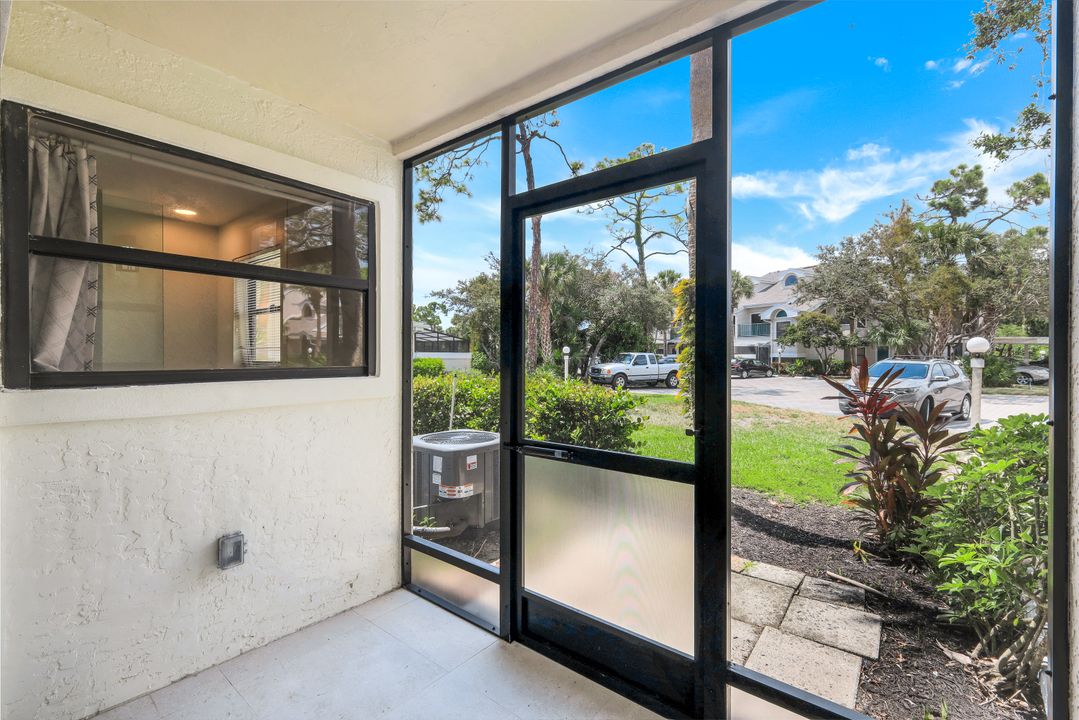 66 Emerald Woods Dr #H7, Naples, FL 34108