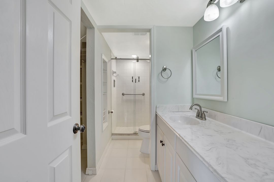 1051 Foxfire Ln #309, Naples, FL 34104