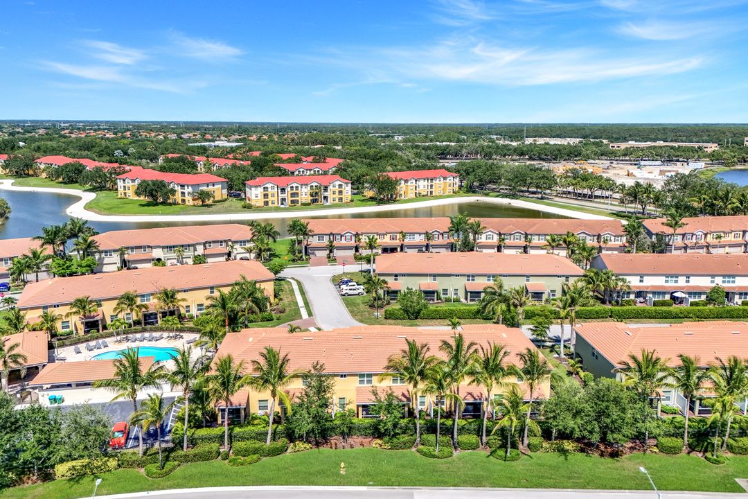 12101 Mahogany Cove St, Fort Myers, FL 33913