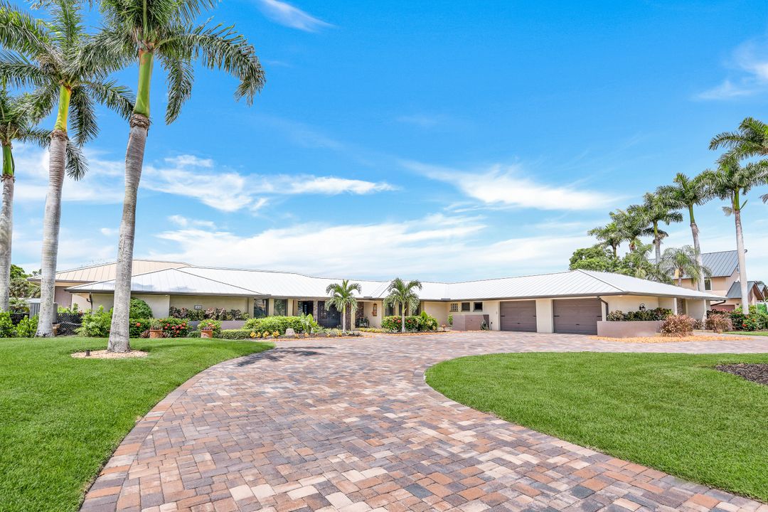 1838 Whitecap Cir, North Fort Myers, FL 33903