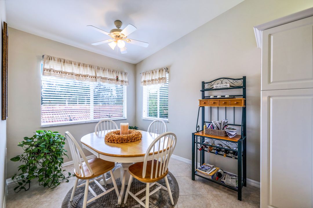 2347 Hidden Lake Ct #12, Naples, FL 34112