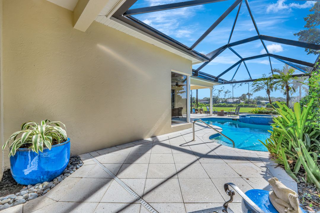3671 Olde Cottage Ln, Bonita Springs, FL 34134