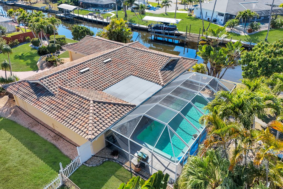 5201 Willow Ct, Cape Coral, FL 33904