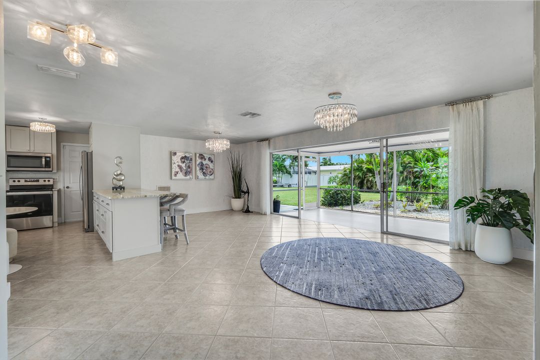 5236 Elm Ct, Cape Coral, FL 33904