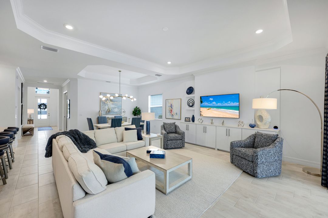 14457 Blue Bay Cir, Miromar Lakes, FL 33913