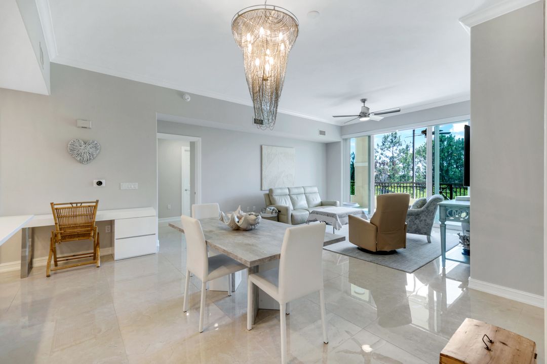 2728 Tiburon Blvd E #403, Naples, FL 34109