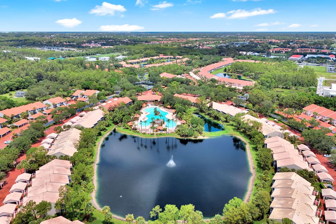 1940 Cascades Dr #8, Naples, FL 34112
