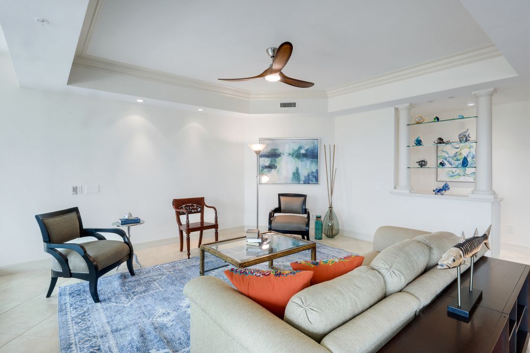 295 Grande Way #104, Naples, FL 34110