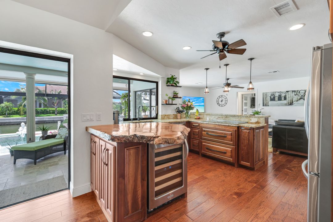 284 Polynesia Ct, Marco Island, FL 34145