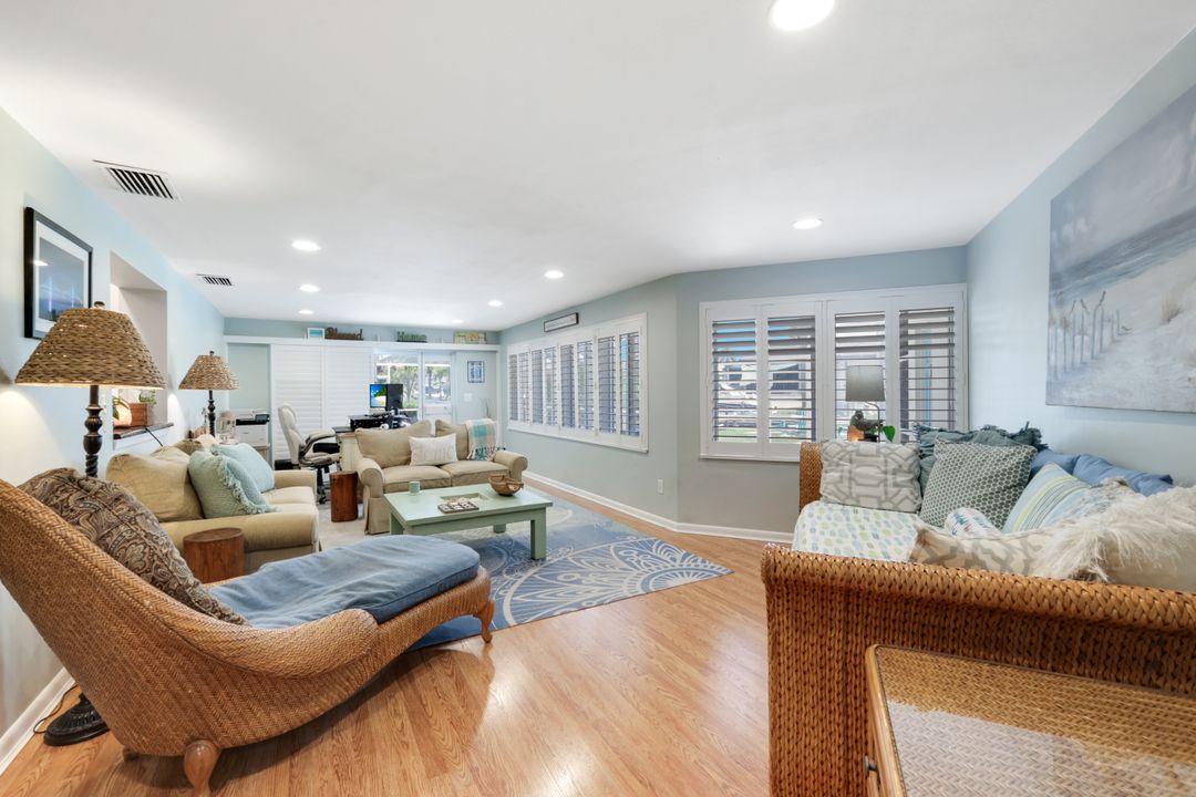 5237 Del Prado Blvd S, Cape Coral, FL 33904