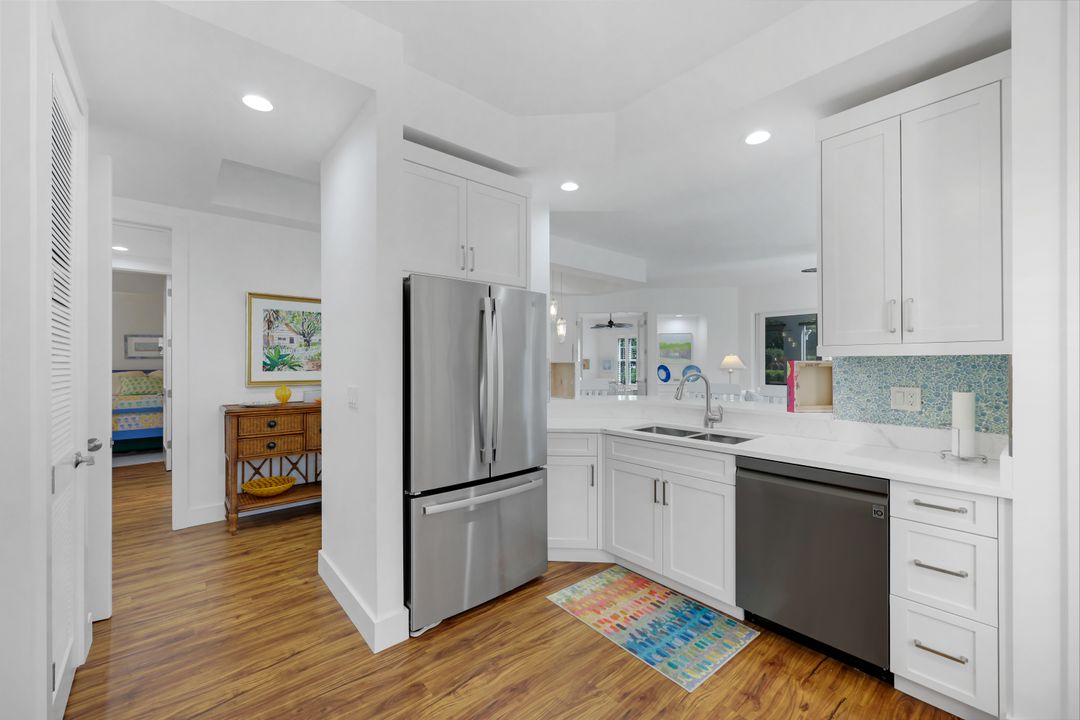 510 Via Veneto #102, Naples, FL 34108