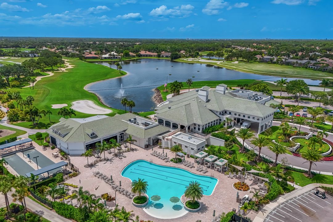 2988 St Barnabas Ct, Naples, FL 34105