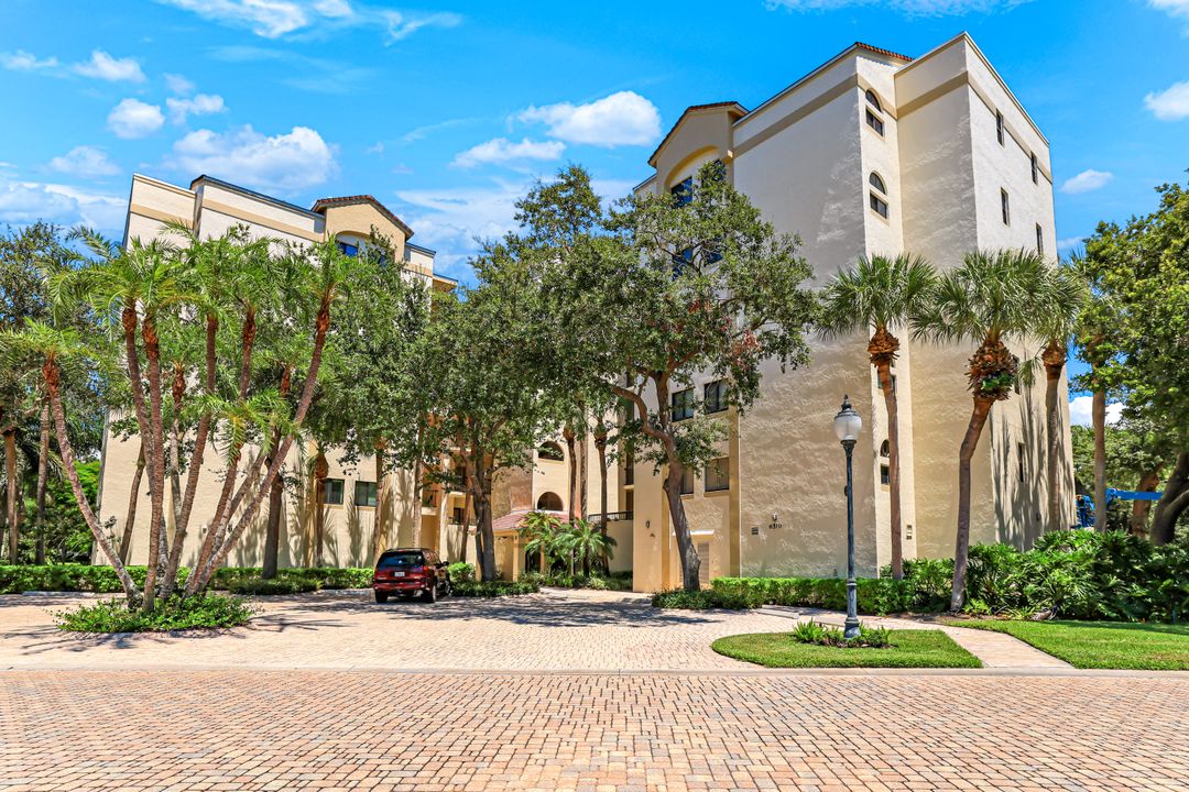 6510 Valen Way #205, Naples, FL 34108
