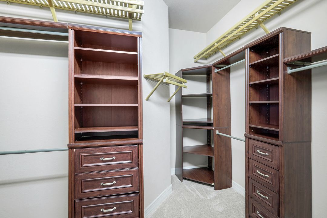 3939 SW 27th Ct, Cape Coral, FL 33914