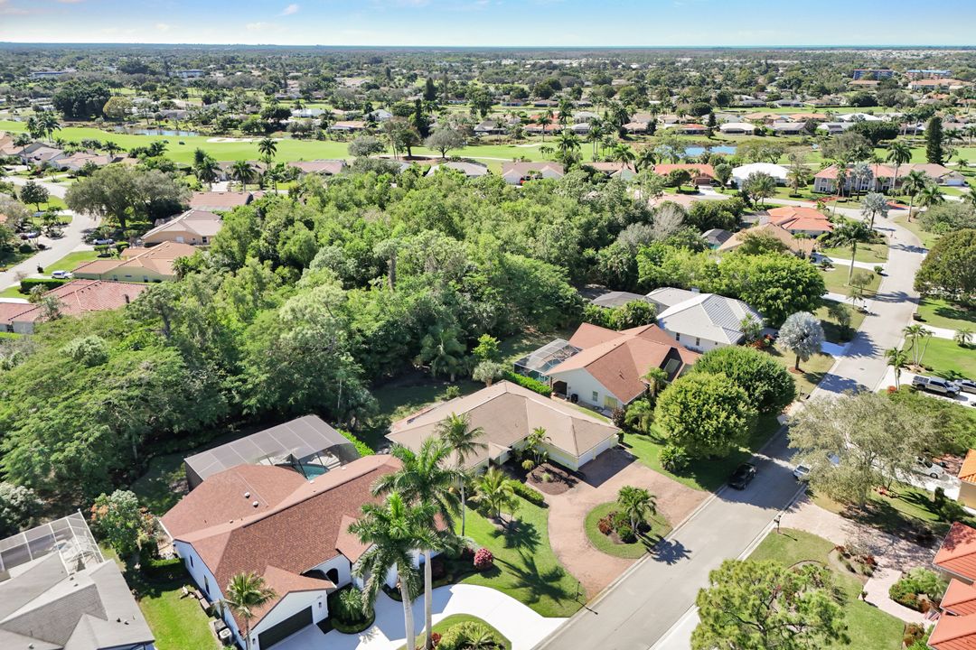 201 Palmetto Dunes Cir, Naples, FL 34113