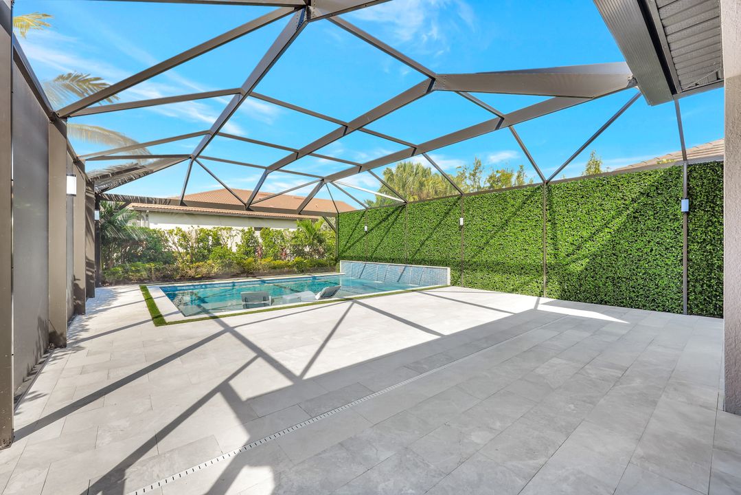 7265 Wilton Dr N, Naples, FL 34109