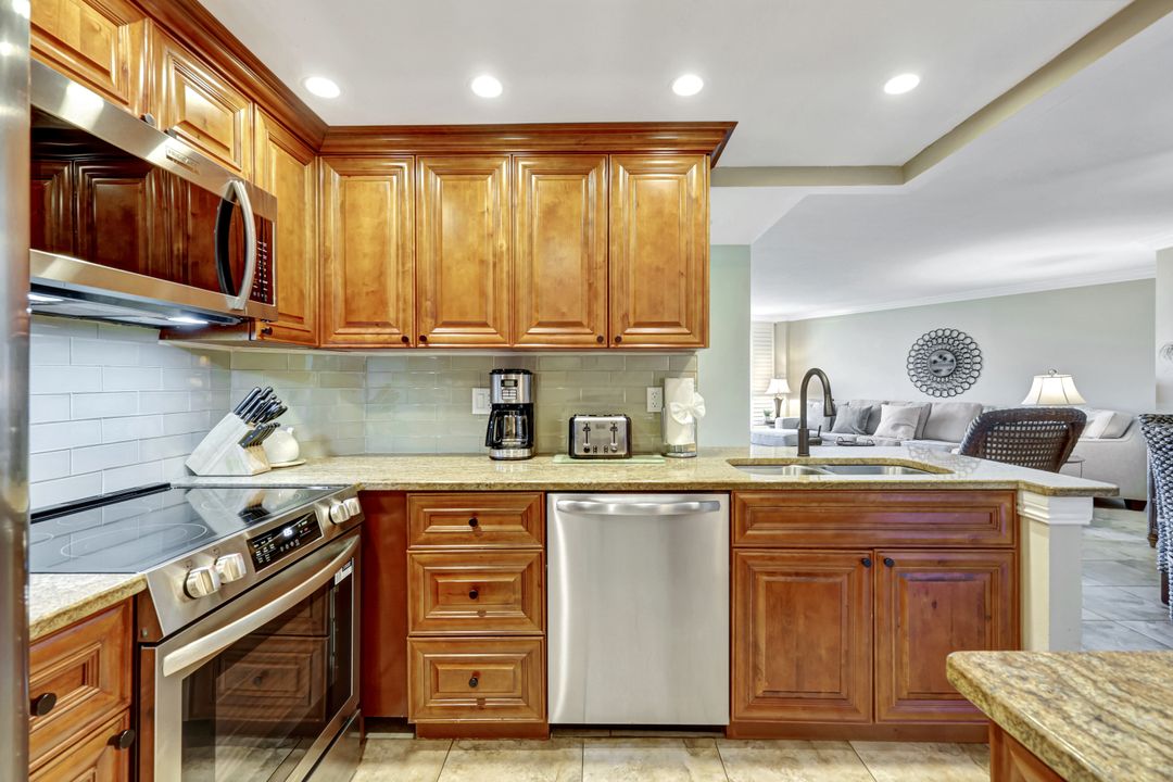 440 Seaview Ct #908, Marco Island, FL 34145