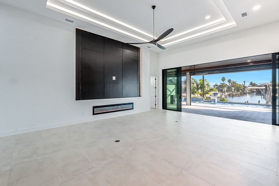 122 SW 58th St, Cape Coral, FL 33914