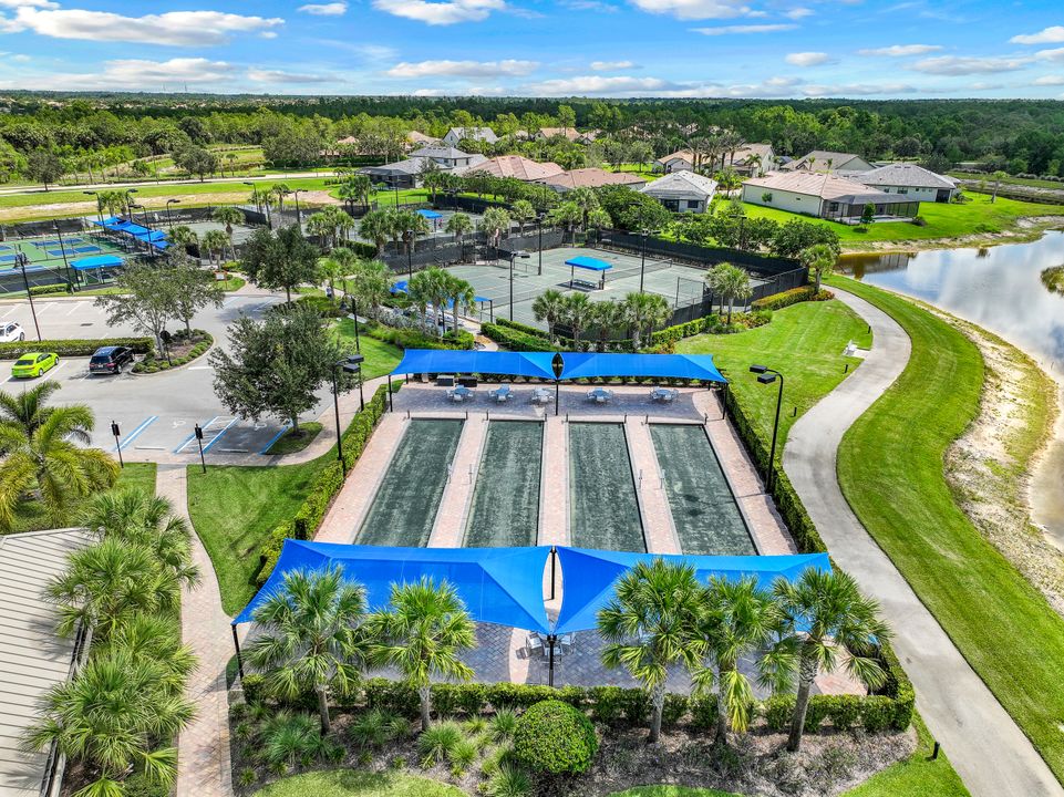 7408 Winding Cypress Dr, Naples, FL 34114