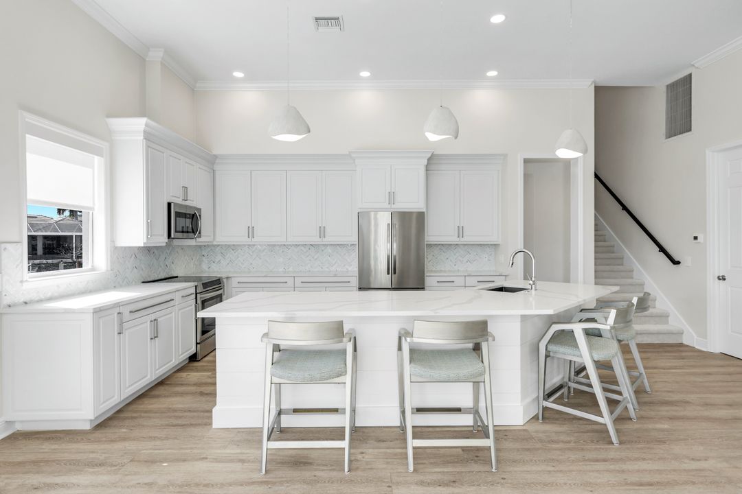 316 Waterleaf Ct, Marco Island, FL 34145