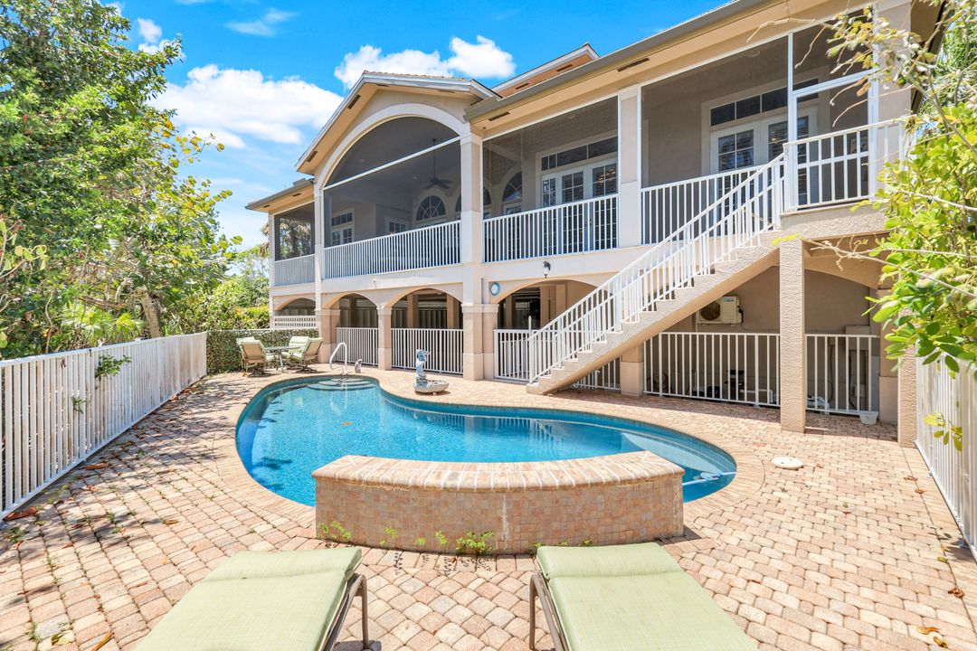 940 Sea Oats Ct, Marco Island, FL 34145