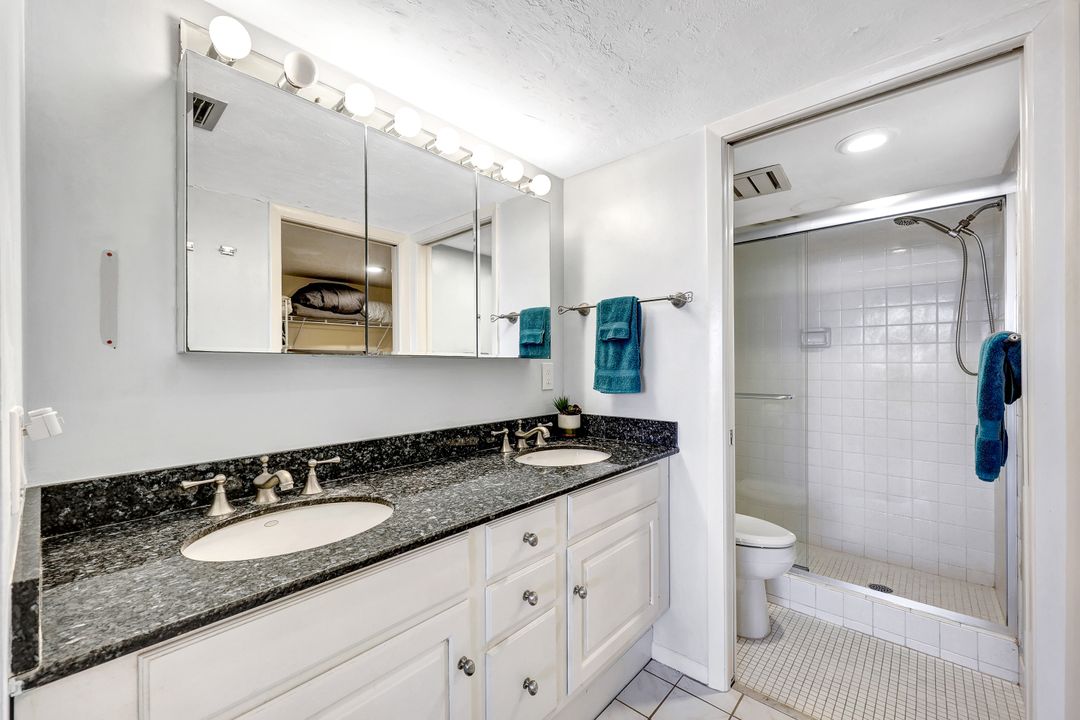 11 Bluebill Ave #1005, Naples, FL 34108