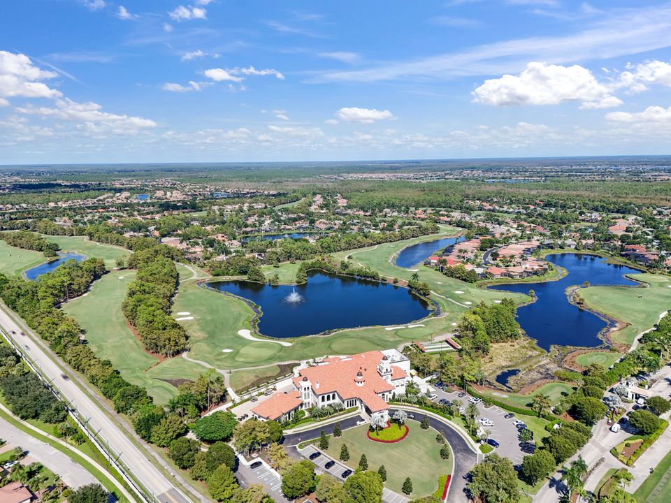 7319 Lantana Cir, Naples, FL 34119