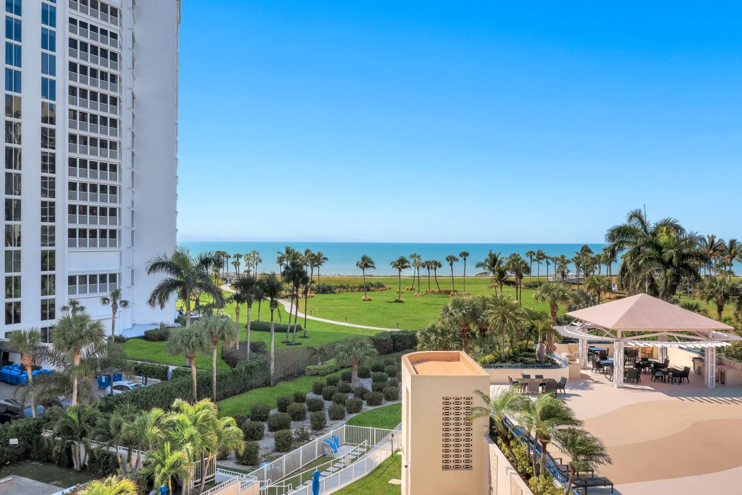 4451 Gulf Shore Blvd N #501, Naples, FL 34103