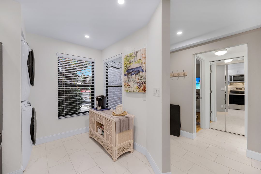 4616 SE 5th Pl #107, Cape Coral, FL 33904