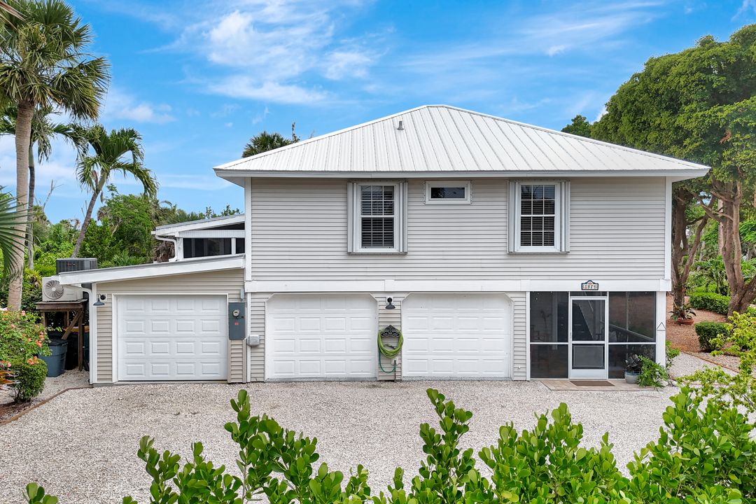 1874 Farm Trail, Sanibel, FL 33957