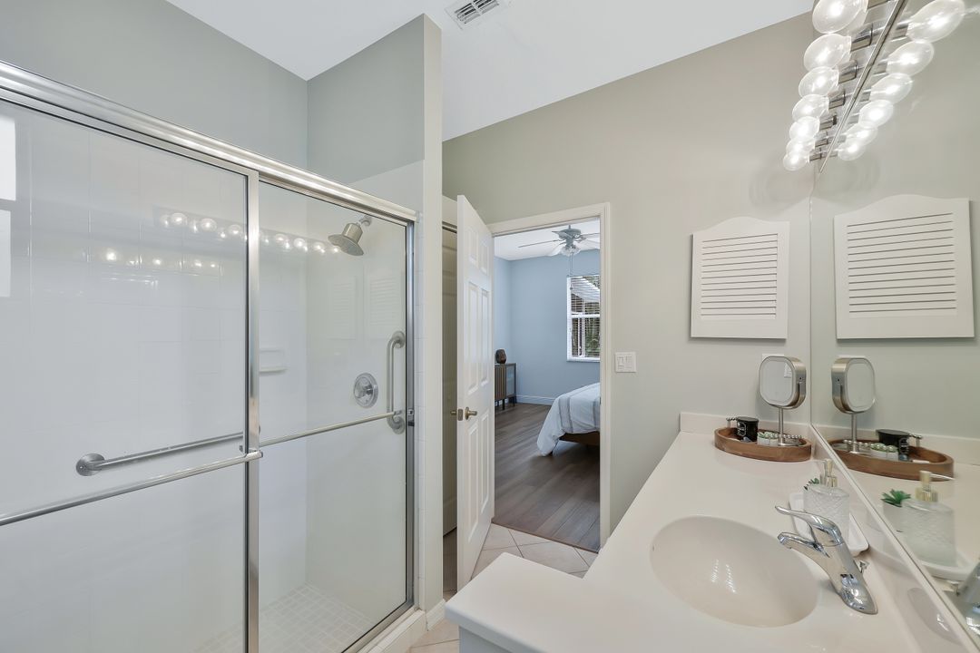 7416 Berkshire Pines Dr, Naples, FL 34104