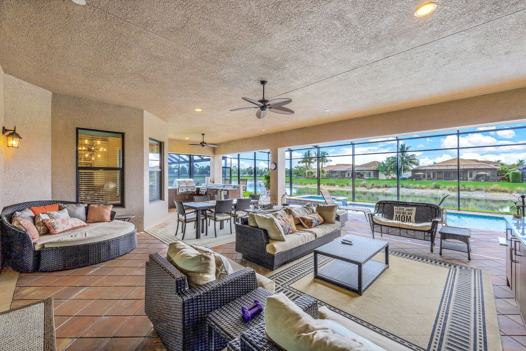 4679 Azalea Dr, Naples, FL 34119