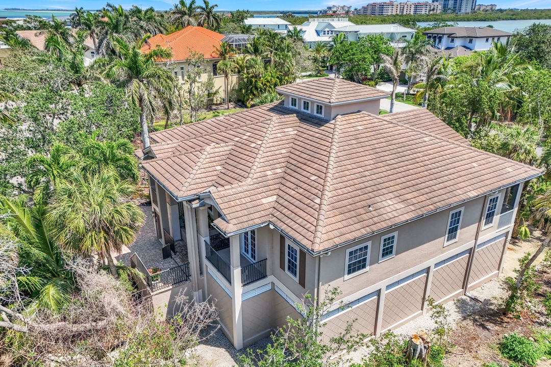 940 Sea Oats Ct, Marco Island, FL 34145