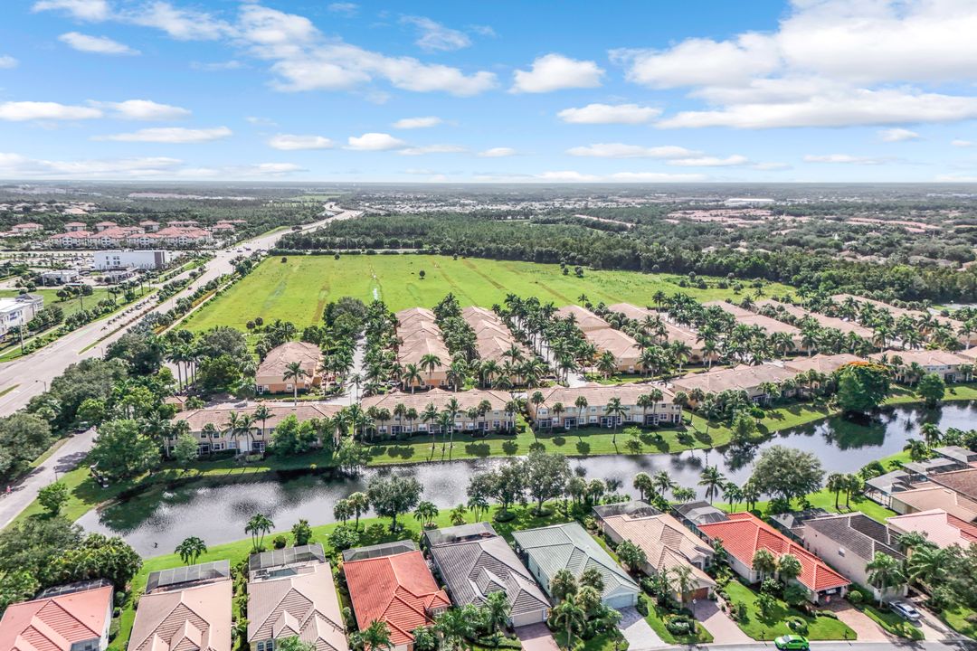 20050 Rookery Dr, Estero, FL 33928
