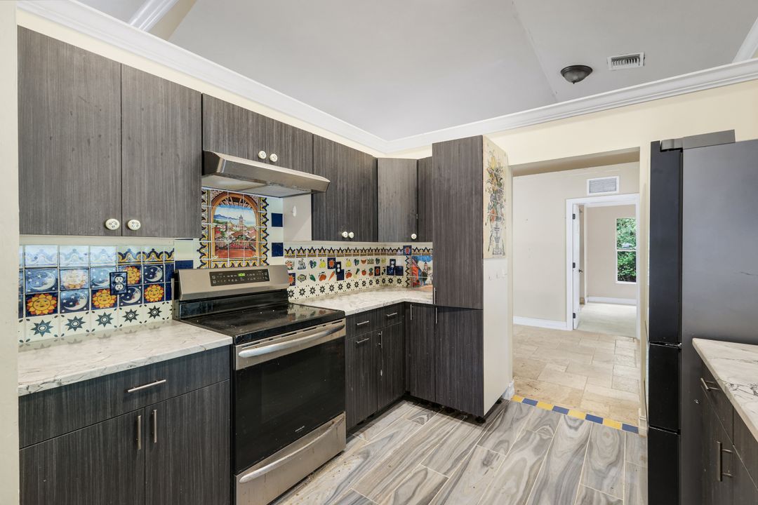 341 41st Ave NE, Naples, FL 34120