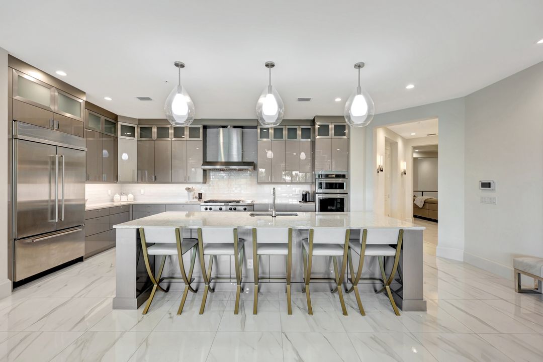 16350 Corsica Way #202, Naples, FL 34110