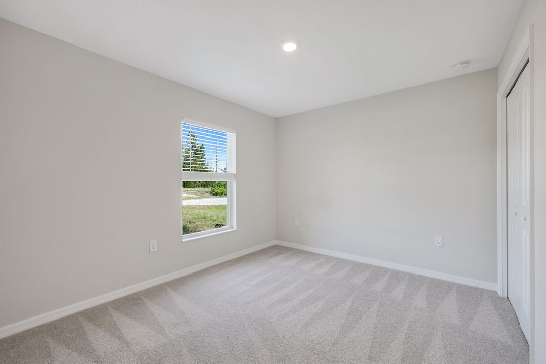 2121 NW 2nd Ave, Cape Coral, FL 33993