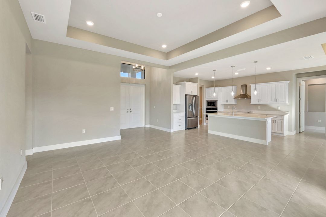 2721 SW 11th Ave, Cape Coral, FL 33914