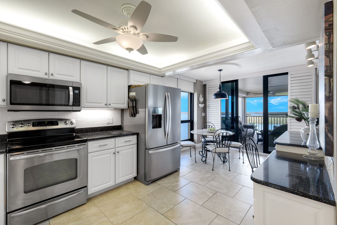 4253 Bay Beach Ln #7A, Fort Myers Beach, FL 33931