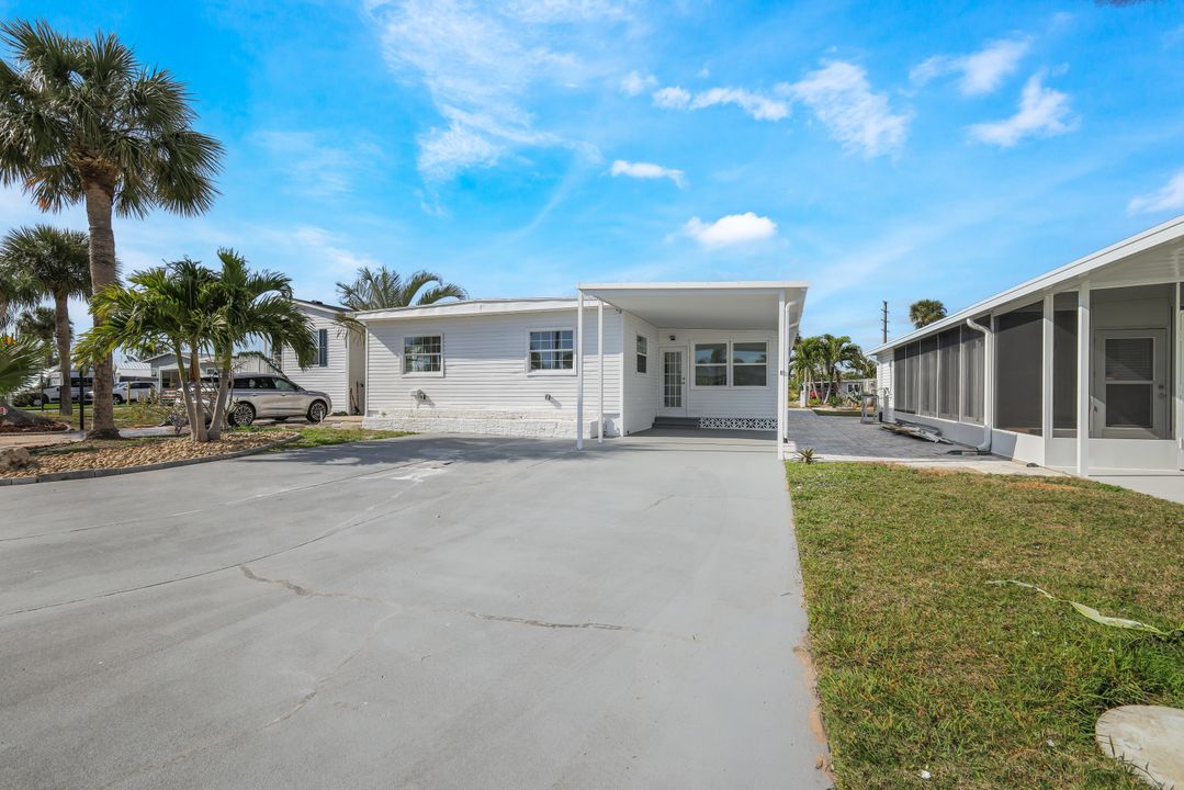 11340 Azalea Ln, Fort Myers Beach, FL 33931