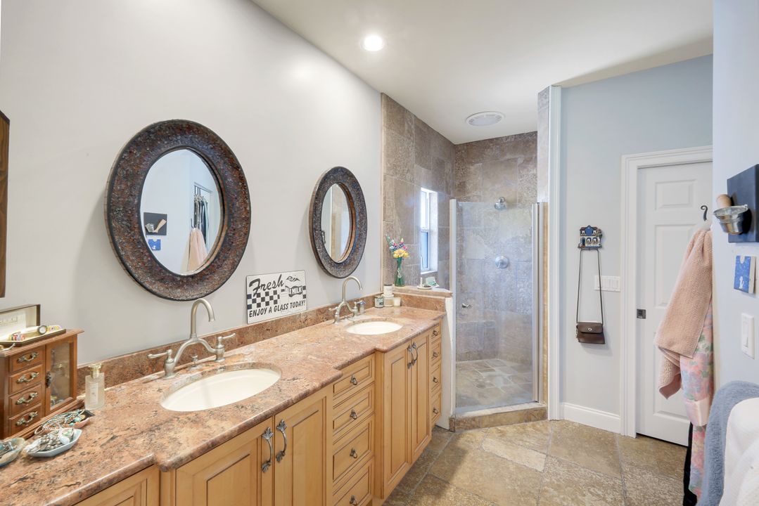 13731 E Terry St, Bonita Springs, FL 34135